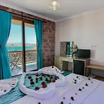 Cunda Bal Ayvalı