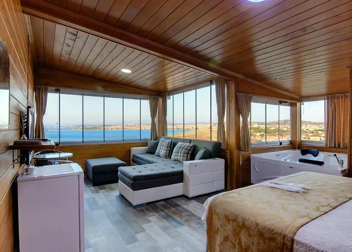 فندق مبيت وإفطار Cunda Bal