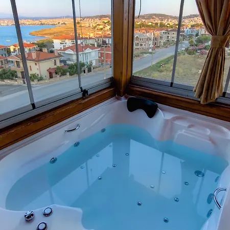 Cunda Bal Oda ve Kahvaltı