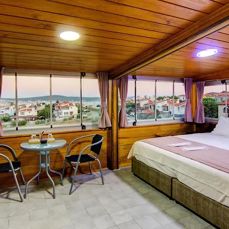 Cunda Bal Ayvalı