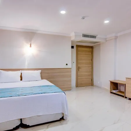 Cunda Bal Oda ve Kahvaltı Ayvalı