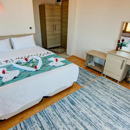 Cunda Bal 3* Ayvalı