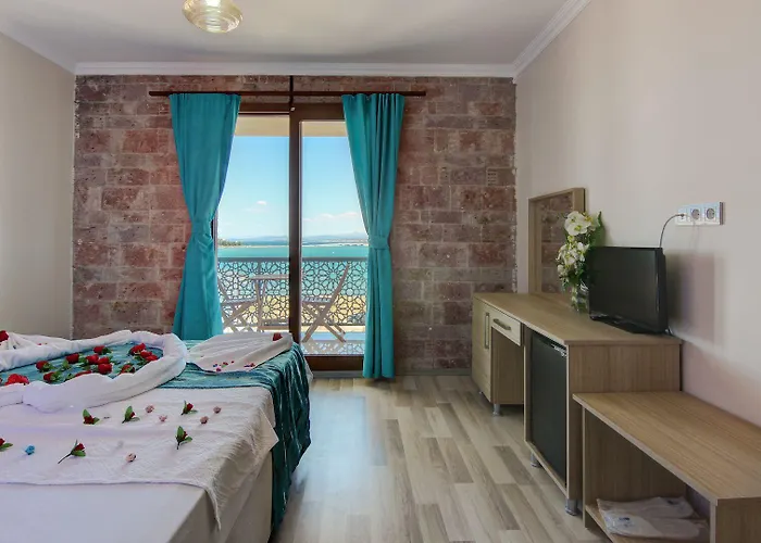 Couette-café Cunda Bal 3*